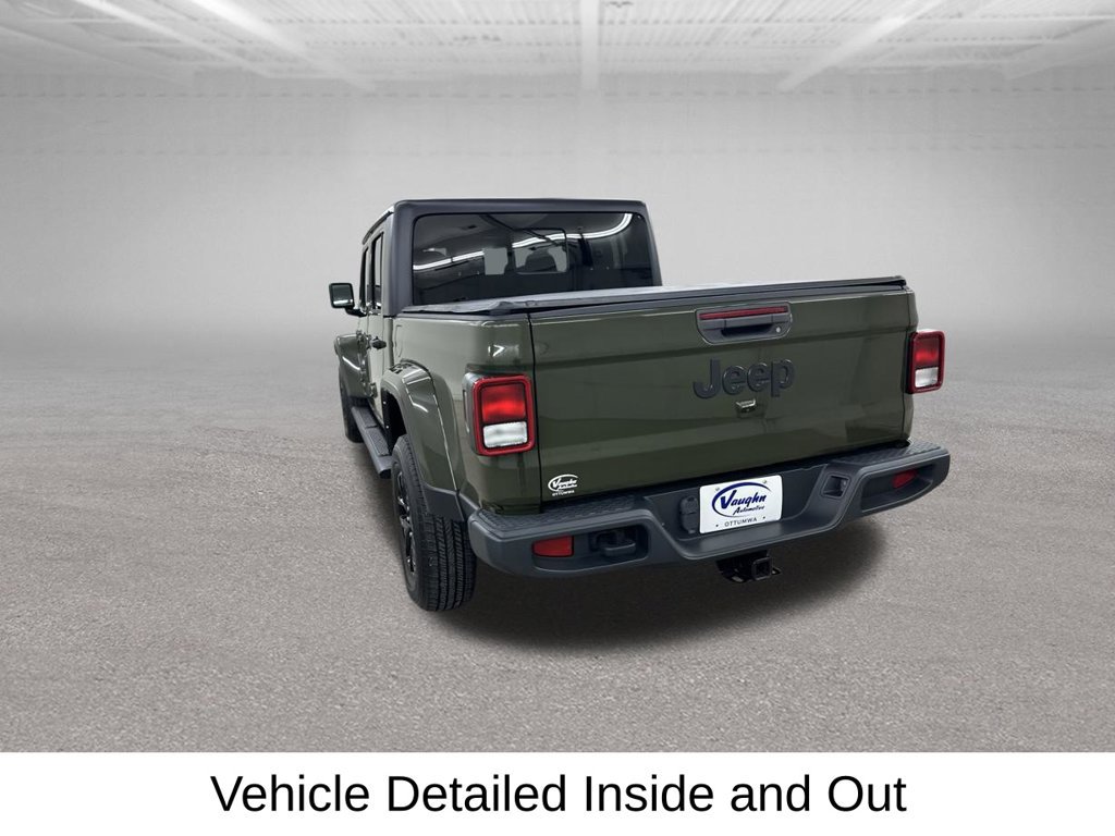 Used 2022 Jeep Gladiator Sport AWD/4WD image 11
