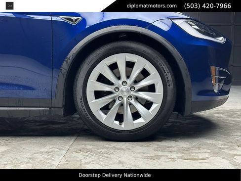 Used 2016 Tesla Model X 90D image 40