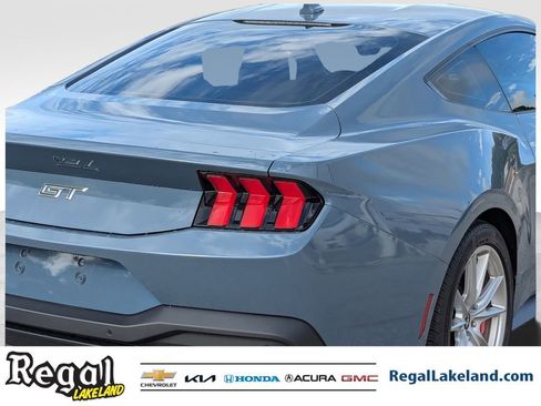 Used 2024 Ford Mustang GT Premium image 7