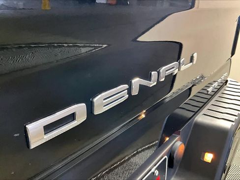 Certified 2025 GMC Sierra 3500 Denali w/ Denali Reserve Package image 9