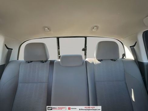 Used 2018 Toyota Tacoma SR w/ SR Convenience Package image 16