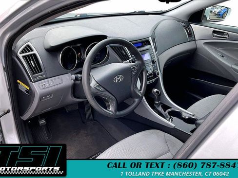 Used 2012 Hyundai Sonata Hybrid FWD image 13