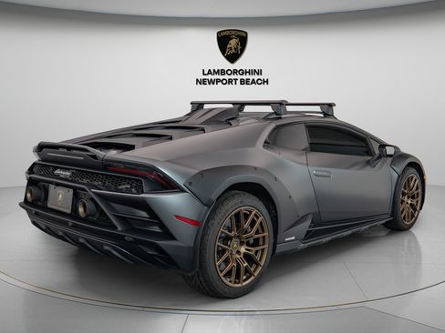 Used 2024 Lamborghini Huracan Sterrato AWD/4WD image 6