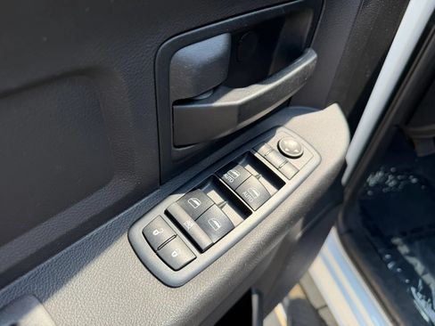 Used 2018 RAM 3500 Tradesman w/ Chrome Appearance Group AWD/4WD image 14