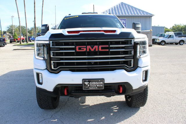 Used 2022 GMC Sierra 2500 AT4 w/ AT4 Premium Plus Package AWD/4WD image 2