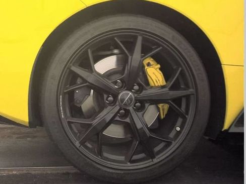 Used 2022 Chevrolet Corvette Stingray Premium Cpe w/ Z51 Performance Package RWD image 15