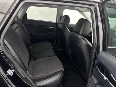 Used 2021 Kia Seltos S FWD image 32