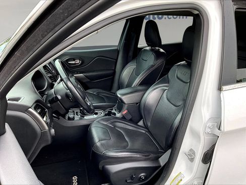 Used 2019 Jeep Cherokee Limited AWD/4WD image 25