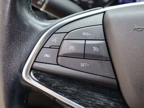 Used 2020 Cadillac XT5 Premium Luxury FWD image 13