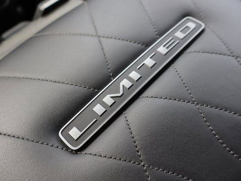 Used 2025 RAM 3500 Limited image 33