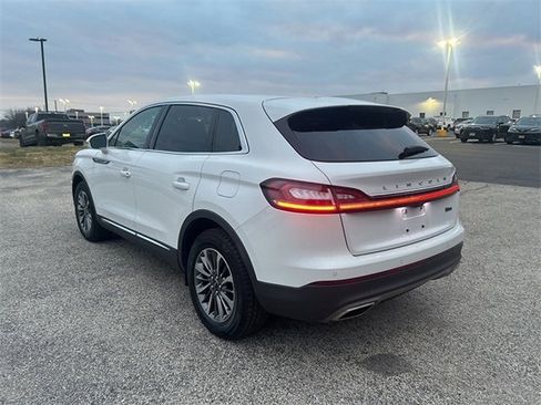 Used 2021 Lincoln Nautilus AWD w/ Equipment Group 101A image 3