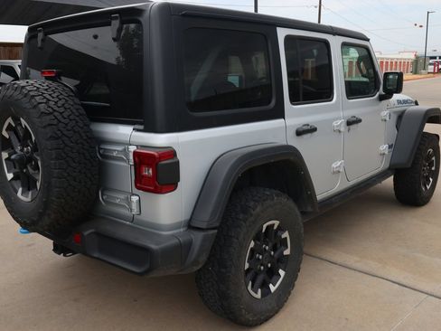 Used 2024 Jeep Wrangler Unlimited Rubicon 4xe AWD/4WD image 5