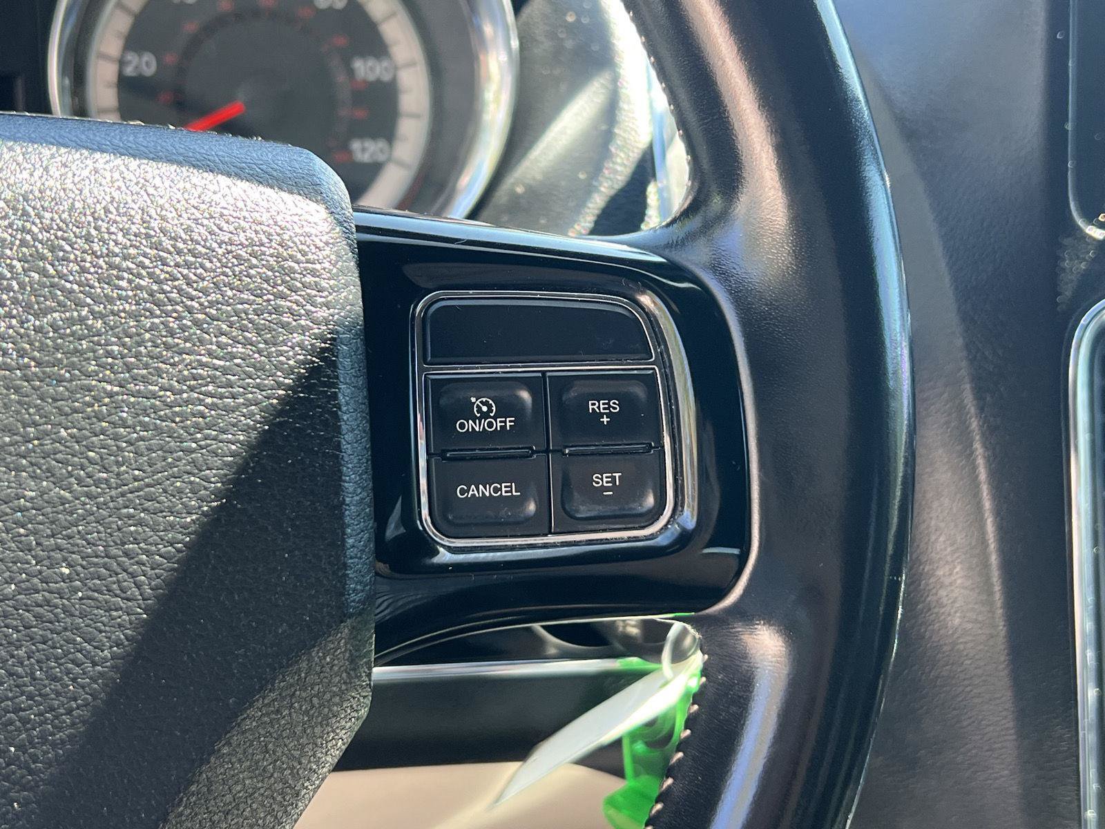 Used 2019 Dodge Grand Caravan SXT FWD image 33