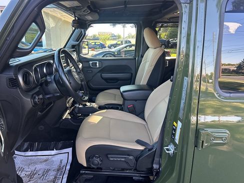 Used 2021 Jeep Wrangler Unlimited Sport image 18