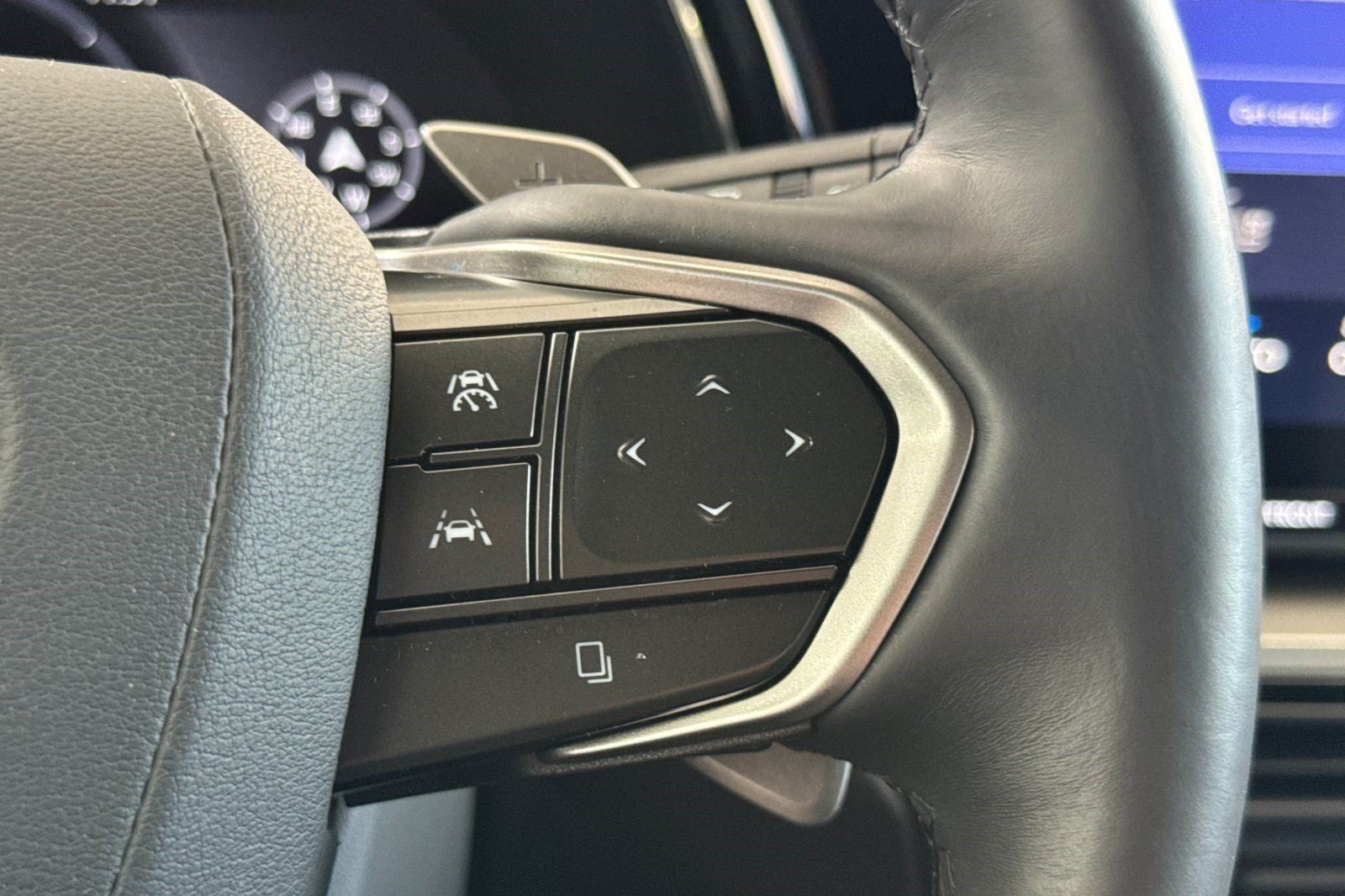 Certified 2025 Lexus TX 550h AWD Plug-In Hybrid w/ Technology Package image 33
