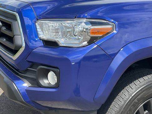Used 2022 Toyota Tacoma SR5 AWD/4WD image 22
