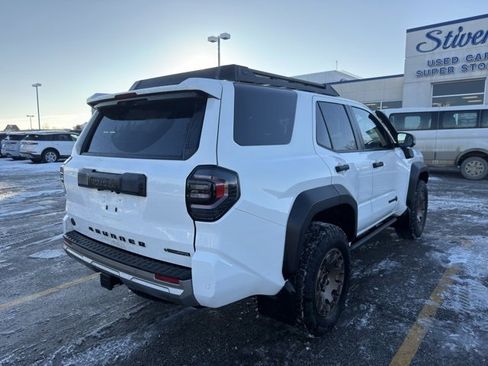 Used 2025 Toyota 4Runner 4WD image 7