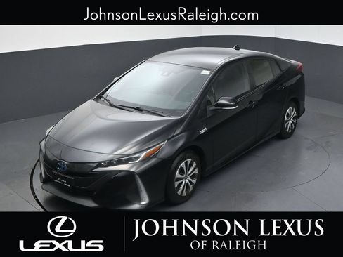 Used 2022 Toyota Prius Prime XLE FWD image 25