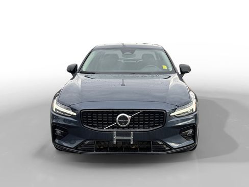 Used 2024 Volvo S60 B5 Plus image 8
