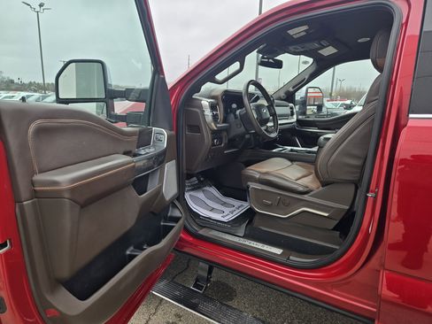 Used 2024 Ford F350 King Ranch w/ Chrome Package image 11