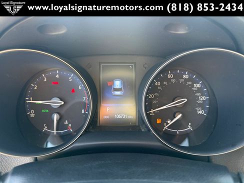 Used 2018 Toyota C-HR XLE FWD image 21
