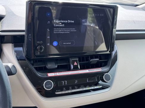 Used 2025 Toyota Corolla LE image 7