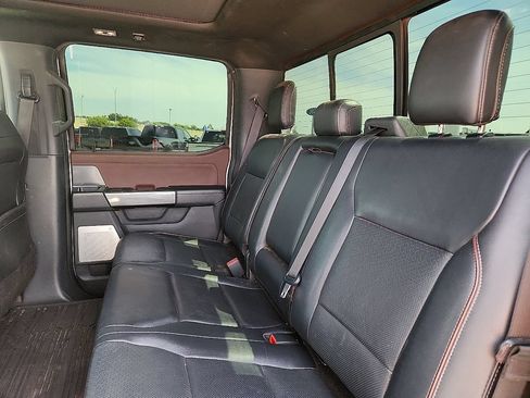 Used 2021 Ford F150 Lariat w/ Equipment Group 502A High AWD/4WD image 5