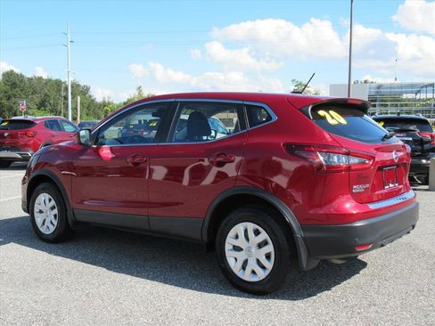 Used 2020 Nissan Rogue Sport S image 4