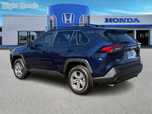 Used 2025 Toyota RAV4 XLE image 4