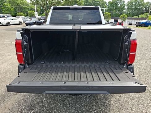 Used 2024 Toyota Tacoma SR AWD/4WD image 30