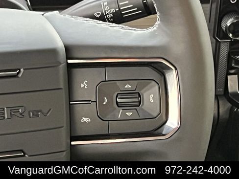 New 2026 GMC Hummer EV 4x4 Crew Cab image 17