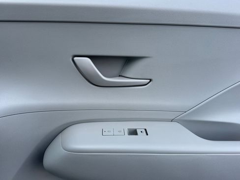 Used 2024 Hyundai Kona SEL image 19