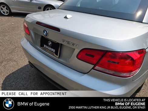 Used 2010 BMW 328i Convertible RWD image 13
