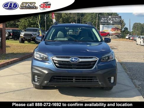Used 2022 Subaru Outback Premium image 2