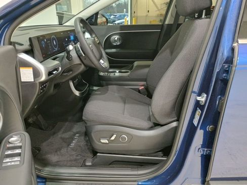 New 2026 Hyundai Ioniq 9 SE AWD/4WD image 12