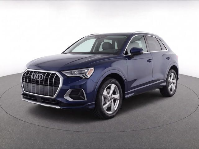 Used 2020 Audi Q3 2.0T Premium Plus AWD/4WD image 3