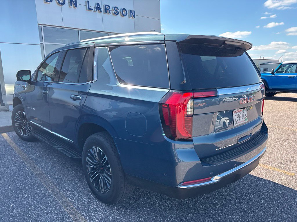 Used 2025 GMC Yukon Elevation AWD/4WD image 2