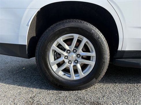 Used 2024 Chevrolet Tahoe LS image 17
