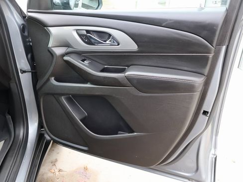 Certified 2021 Chevrolet Traverse LT w/ LPO, Floor Liner Package image 36