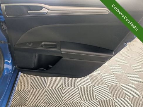 Used 2019 Ford Fusion SE FWD image 30