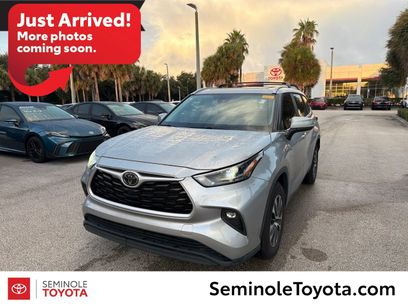 Used 2023 Toyota Highlander XLE