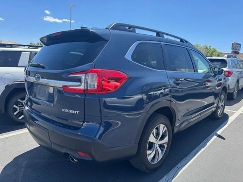 Used 2023 Subaru Ascent Premium w/ Convenience Package AWD/4WD image 3