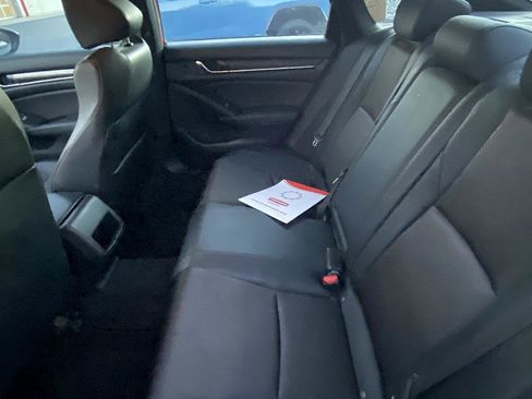 Used 2018 Honda Accord Sport image 14