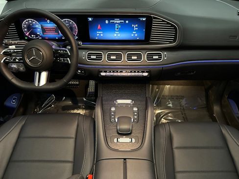 Used 2026 Mercedes-Benz GLS 450 450 image 25