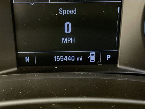 Used 2018 Chevrolet Equinox LS FWD image 19