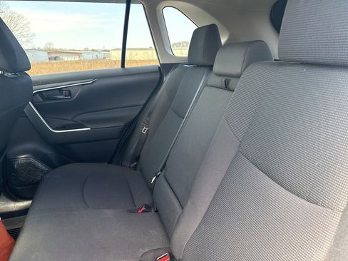 Used 2023 Toyota RAV4 LE image 8