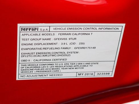 Used 2016 Ferrari California T RWD image 32