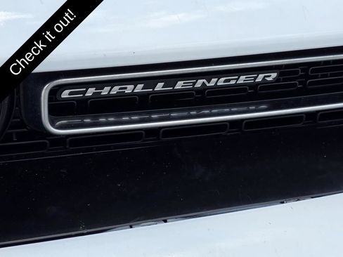 Used 2020 Dodge Challenger SXT w/ Driver Convenience Group RWD image 5