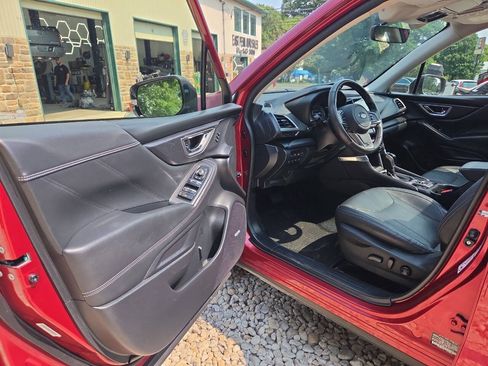Used 2019 Subaru Forester Touring AWD/4WD image 15