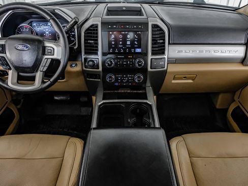 Used 2019 Ford F250 Lariat w/ Lariat Ultimate Package AWD/4WD image 13